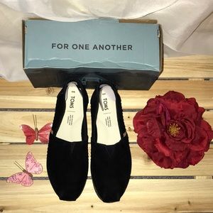 TOMS Nubuck Suede Leather Wrap Classic